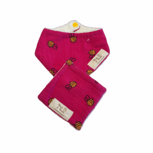 Bavoir bandana et sa lingette